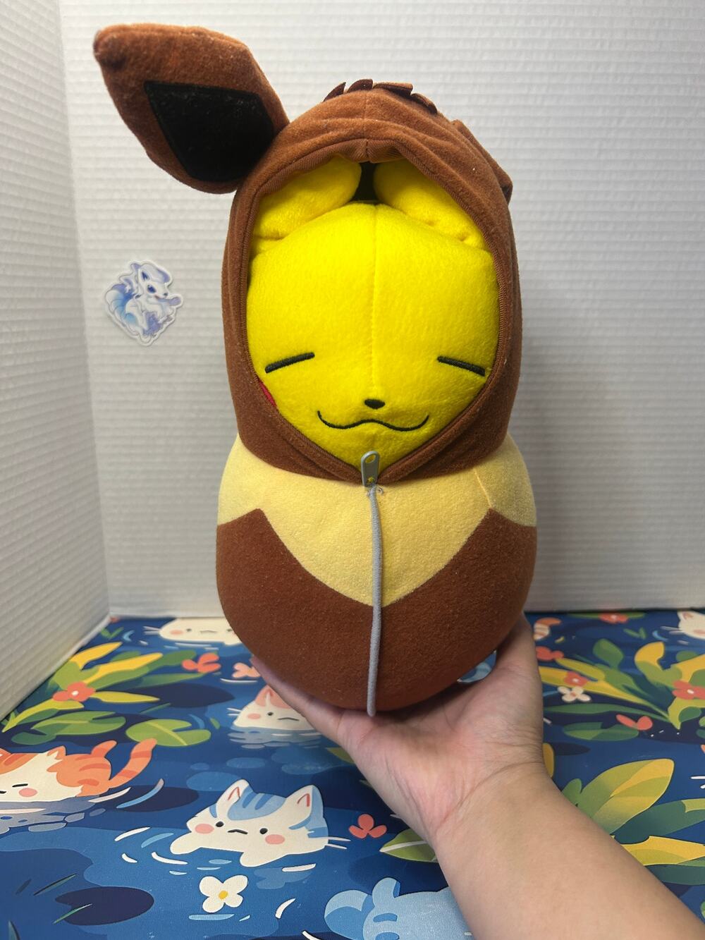 Pikachu Eevee Pokemon Plush Doll Nebukuro Sleeping Bag Costume Outfit Banpresto
